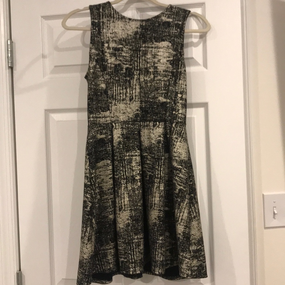 One ❤️ clothing metallic and black dress